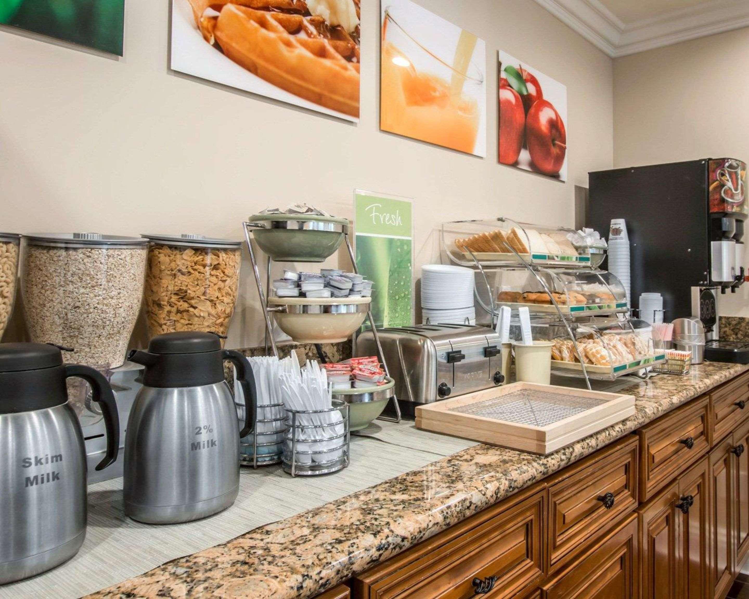 Quality Inn & Suites Anaheim Maingate Екстер'єр фото