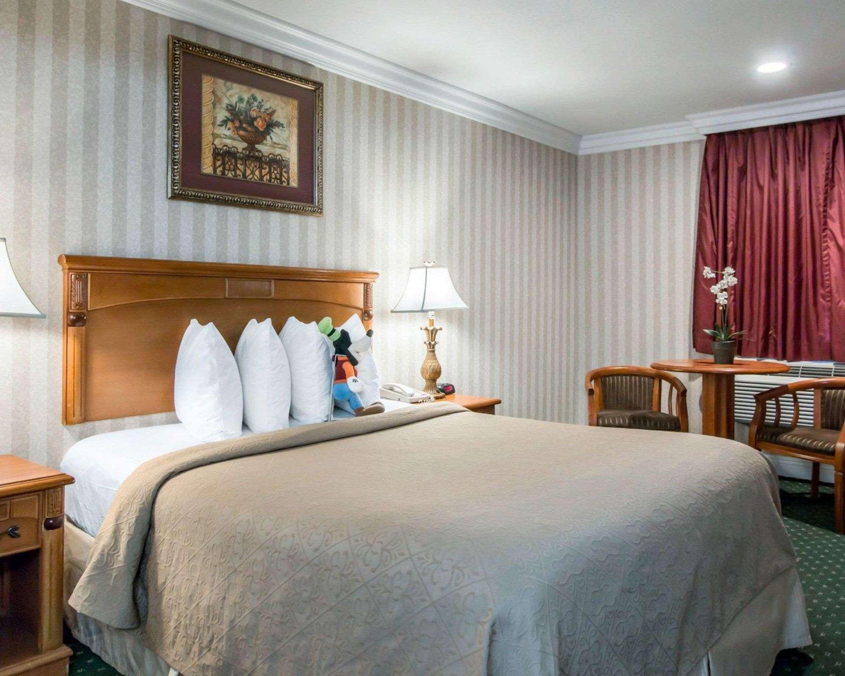 Quality Inn & Suites Anaheim Maingate Екстер'єр фото