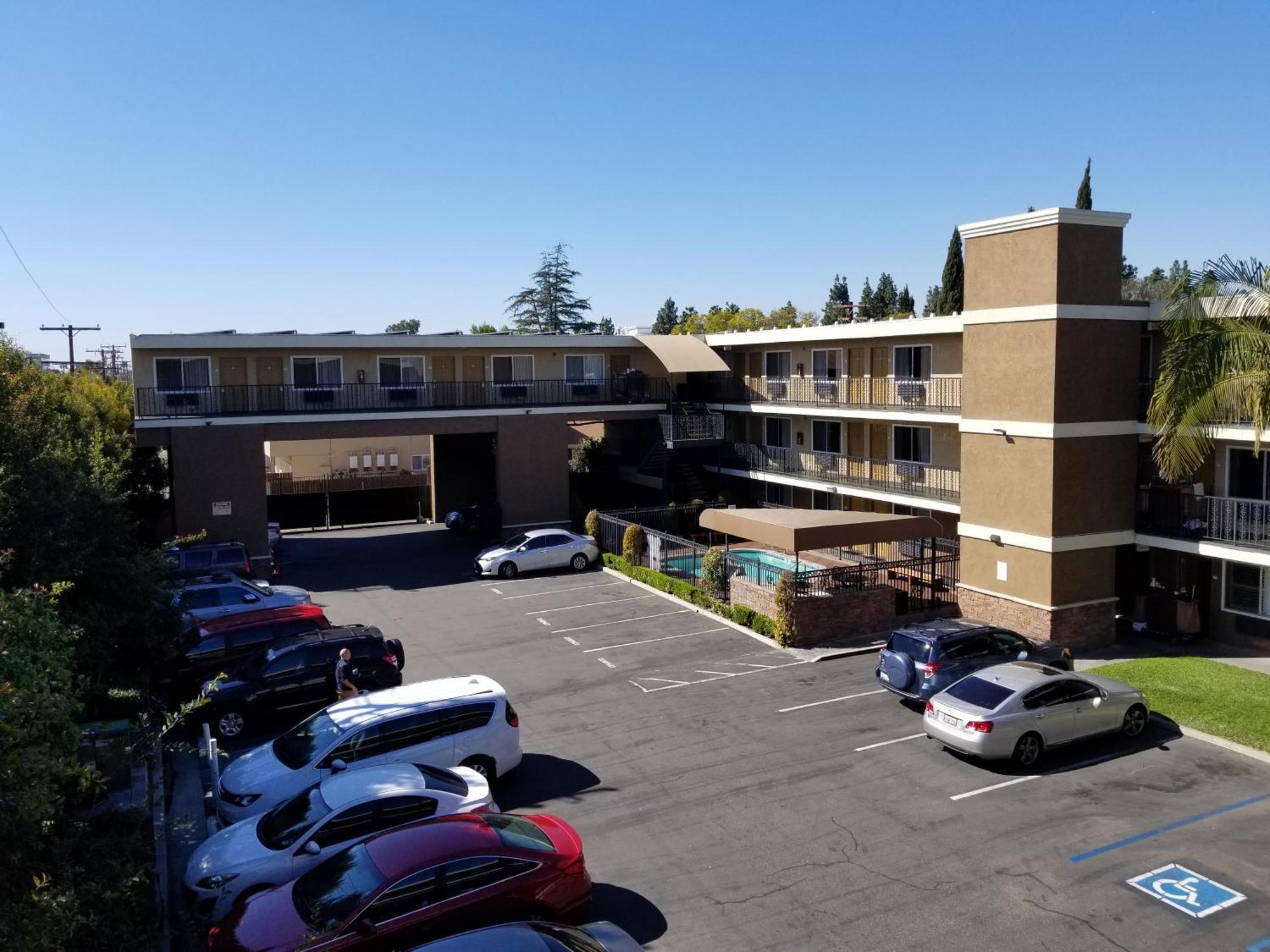 Quality Inn & Suites Anaheim Maingate Екстер'єр фото